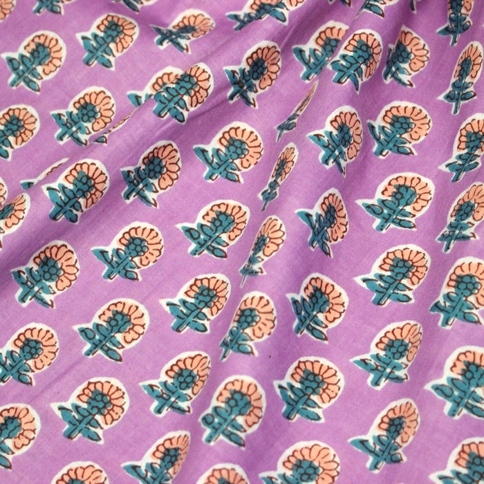 Comment reconnaître un tissu Indienne : motifs, couleurs et caractéristiques - tissuspipi.com