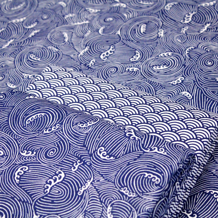 Dans la vague bleue des vagues japonaises - tissuspipi.com
