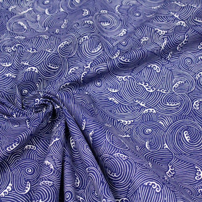Quand la grande vague de Kanagawa du peintre Hokusai inspire nos tissus aux vagues japonaises - tissuspipi.com
