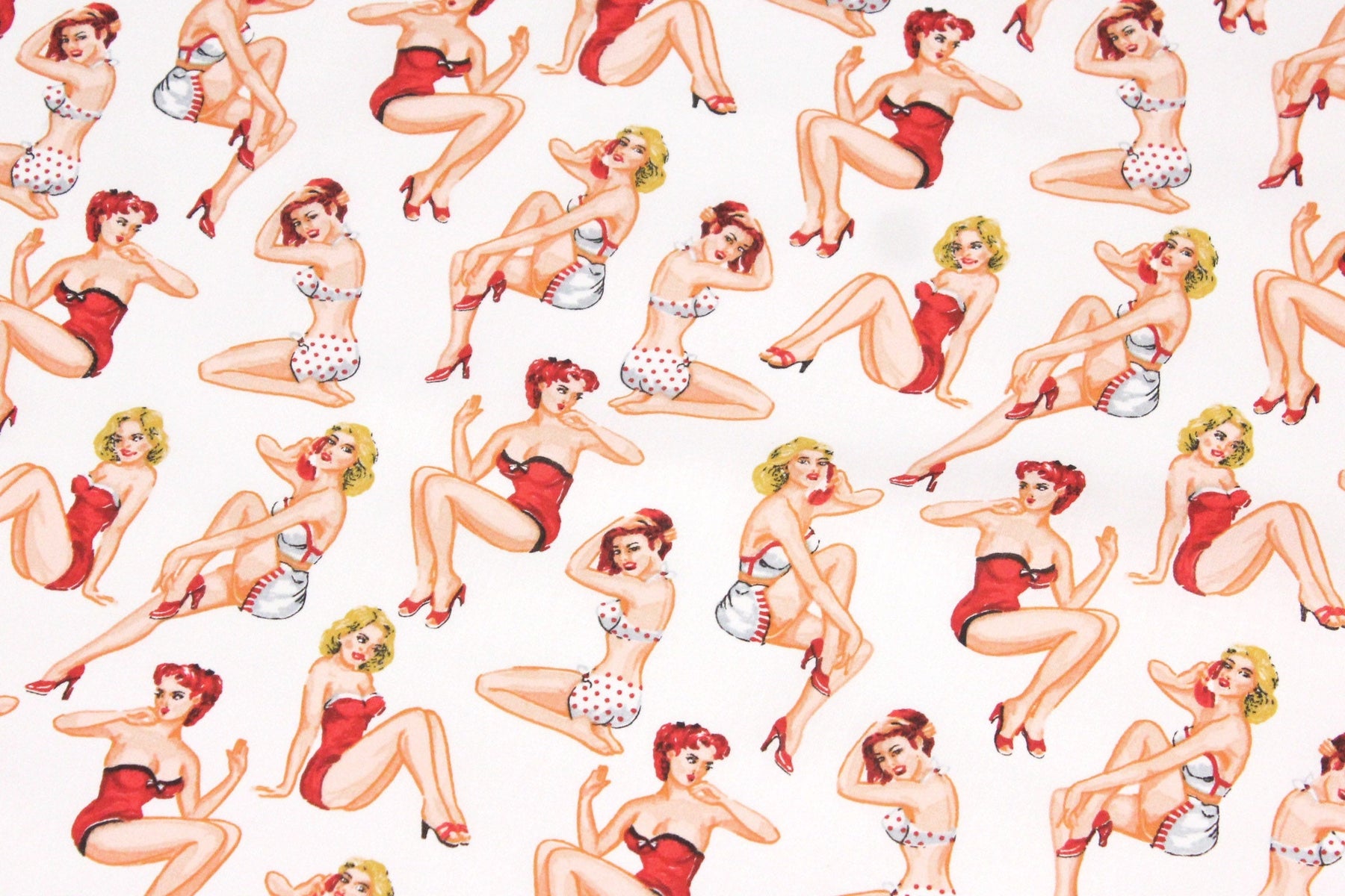 Retour dans les années 50 : voici le tissu aux jolies pin-up ! - tissuspipi.com