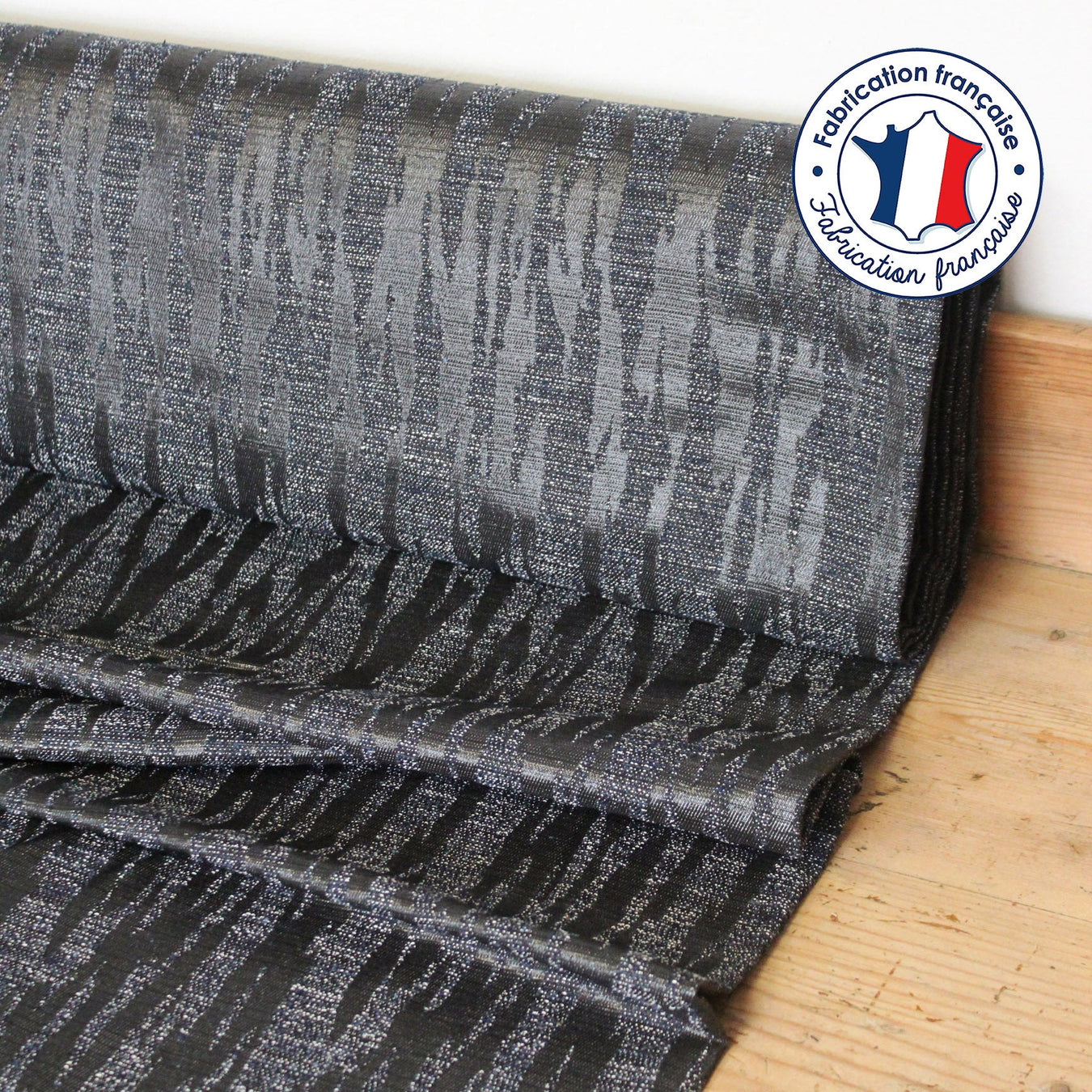 Tissus Jacquard d'habillement - tissuspipi.com