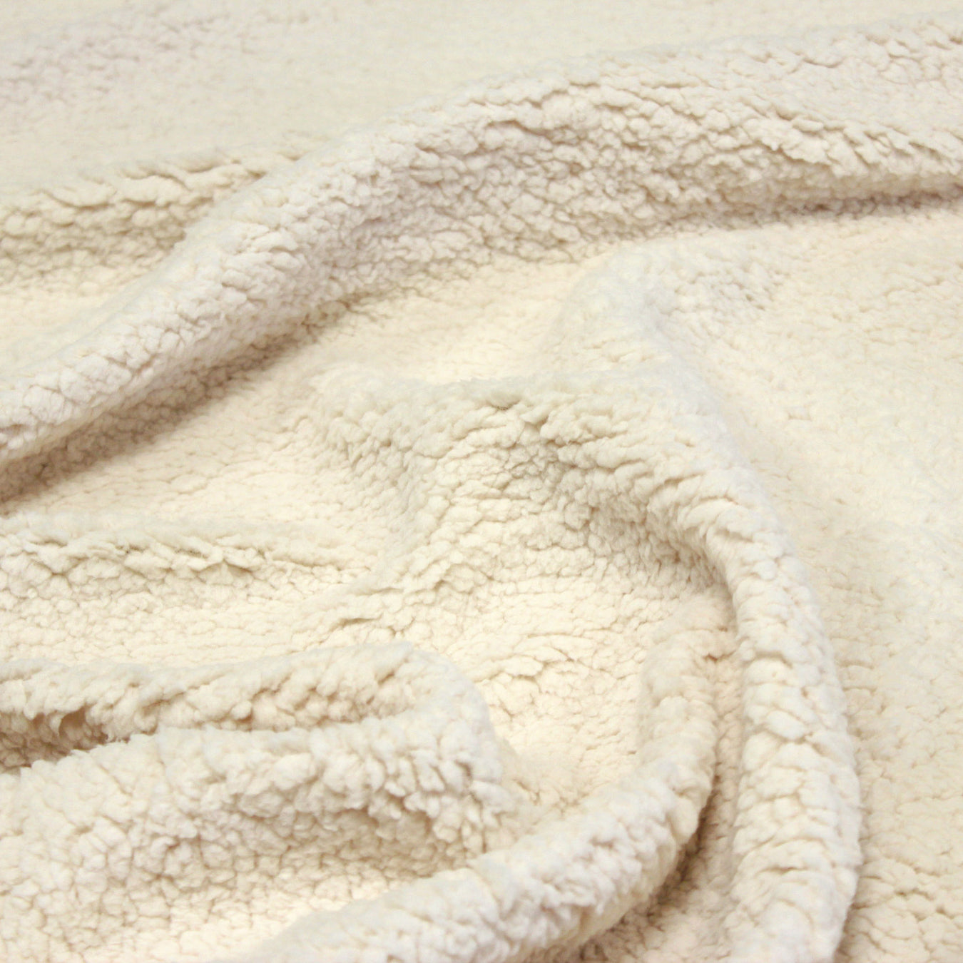 Tissu sherpa mouton au mètre – Collection tissuspipi.com
