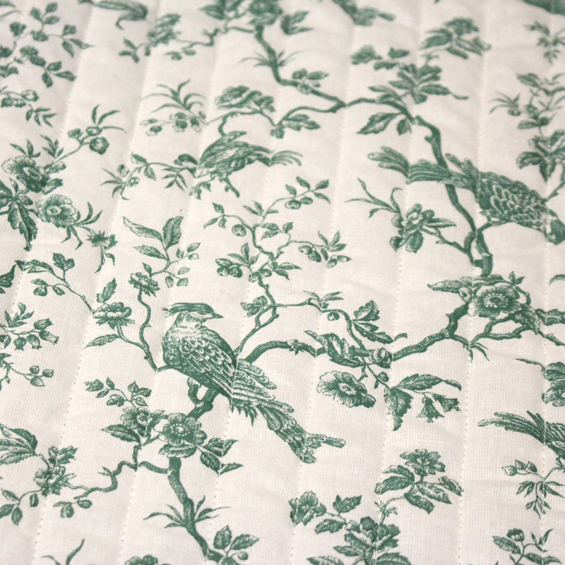 Tissu matelassé TOILE DE JOUY : trois motifs, deux couleurs, cinq tissus ! - tissuspipi.com