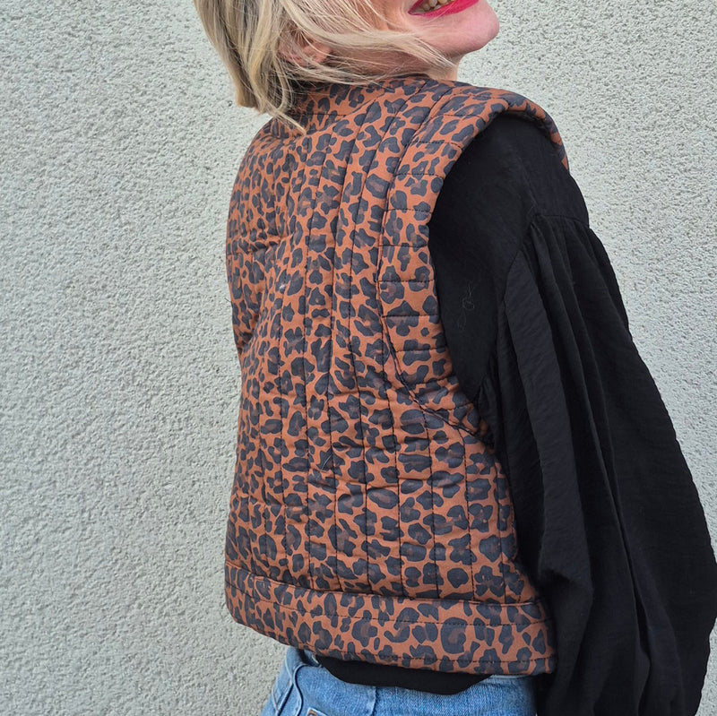 Tissu matelassé LEOPARD : tons marron chocolat - STANDARD 100 OEKO - TEX - tissuspipi.com
