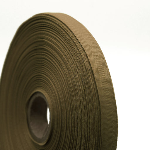 Ruban de sergé vert kaki 10mm - Galette de 50 mètres - Fabrication française - tissuspipi.com