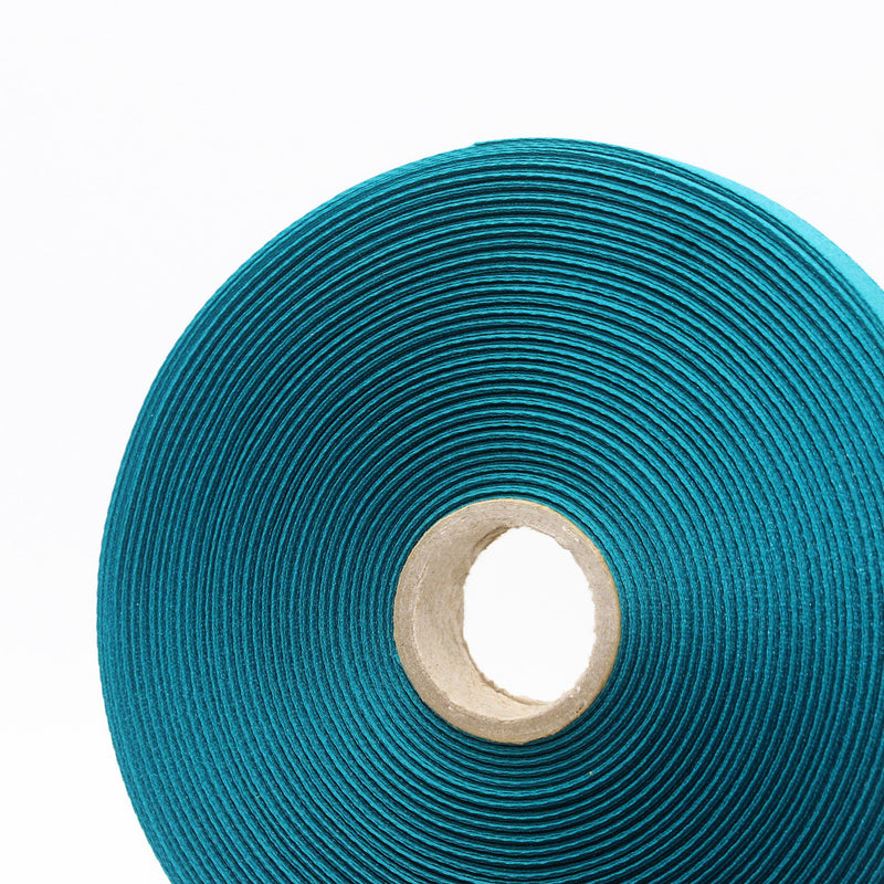 Ruban de sergé vert canard 10mm - Galette de 50 mètres - Fabrication française - tissuspipi.com