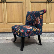 Tissu demi natté INDIENNES fleuri 100% coton, fond bleu pétrole - Collection Thevenon - tissuspipi.com