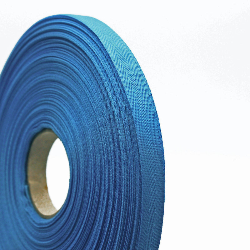 Ruban de sergé bleu glacier 10mm - Galette de 50 mètres - Fabrication française - tissuspipi.com