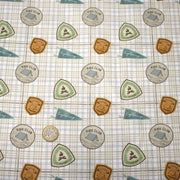 Tissu cotonnade blanc, écussons KIDS CLUB & CAMPING - OEKO - TEX - tissuspipi.com