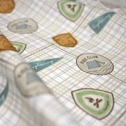 Tissu cotonnade blanc, écussons KIDS CLUB & CAMPING - OEKO - TEX - tissuspipi.com
