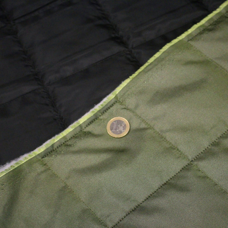 Tissu matelassé recto vert kaki, verso noir - Fabrication italienne - tissuspipi.com