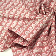 Tissu popeline coton rose indien aux arcs en ciel dessinés blancs - tissuspipi.com