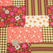 Tissu cotonnade motif patchwork imprimé floral et multicolore, tons roses, verts marrons, écrus - OEKO - TEX STANDARD 100 - tissuspipi.com