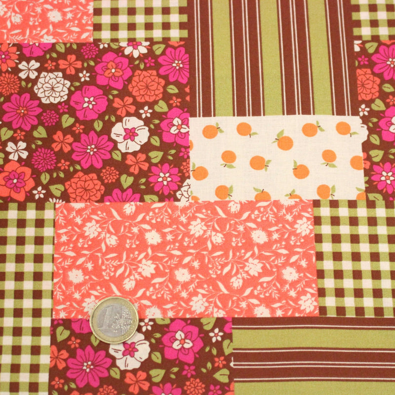 Tissu cotonnade motif patchwork imprimé floral et multicolore, tons roses, verts marrons, écrus - OEKO - TEX STANDARD 100 - tissuspipi.com