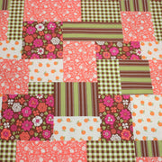 Tissu cotonnade motif patchwork imprimé floral et multicolore, tons roses, verts marrons, écrus - OEKO - TEX STANDARD 100 - tissuspipi.com