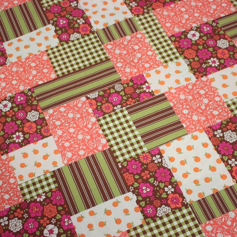 Tissu cotonnade motif patchwork imprimé floral et multicolore, tons roses, verts marrons, écrus - OEKO - TEX STANDARD 100 - tissuspipi.com