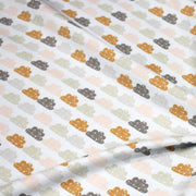 Tissu popeline coton rose bleu ciel aux nuages roses, gris et ocres - tissuspipi.com