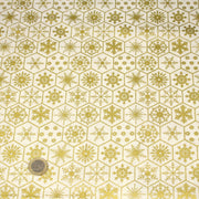 Tissu coton NOËL écru aux hexagones & étoiles des neiges dorés - OEKO - TEX - tissuspipi.com