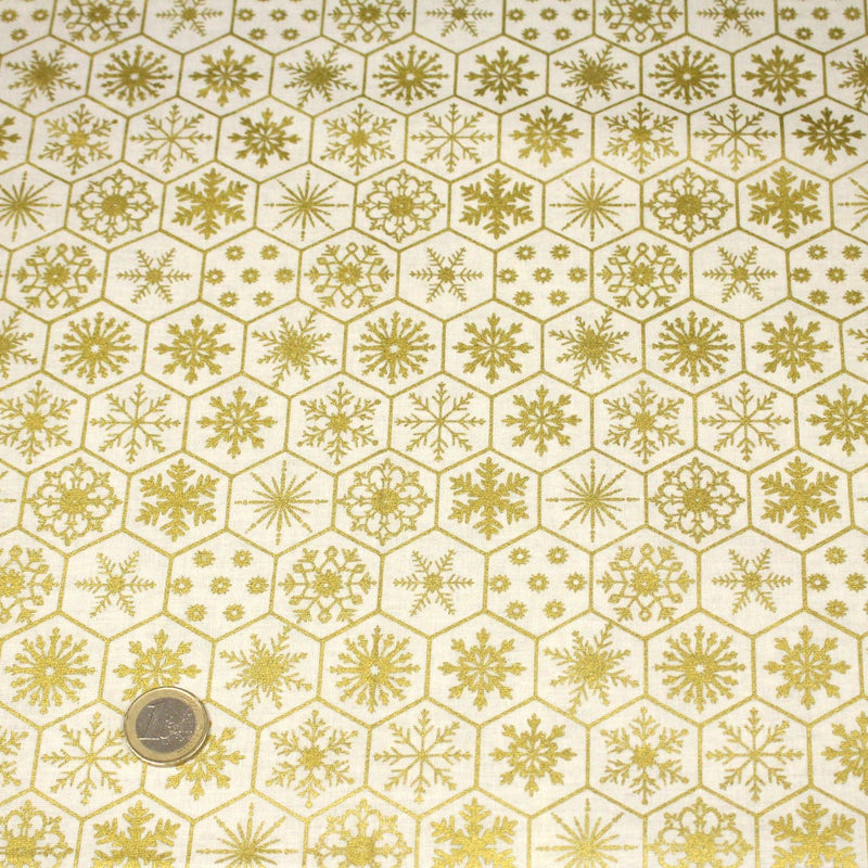 Tissu coton NOËL écru aux hexagones & étoiles des neiges dorés - OEKO - TEX - tissuspipi.com