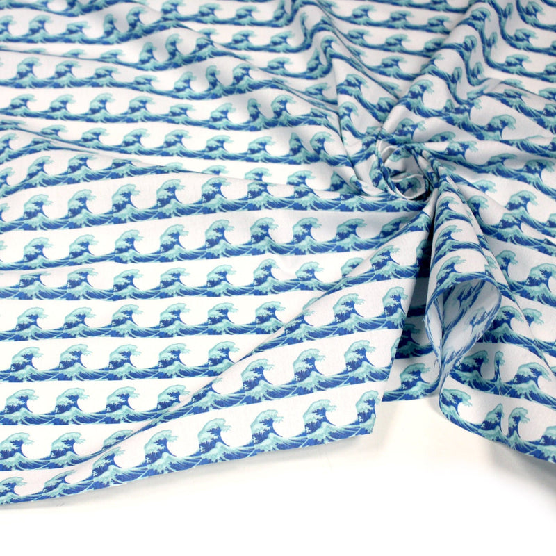 Tissu cotonnade imprimée EMOJI VAGUES HOKUSAI - OEKO - TEX STANDARD 100 - tissuspipi.com