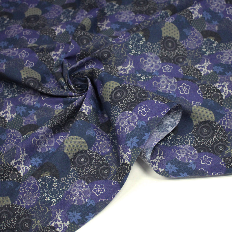 Tissu cotonnade imprimée MARU TO MOYO, cercles de motifs japonais faux - uni bleu indigo - OEKO - TEX - tissuspipi.com