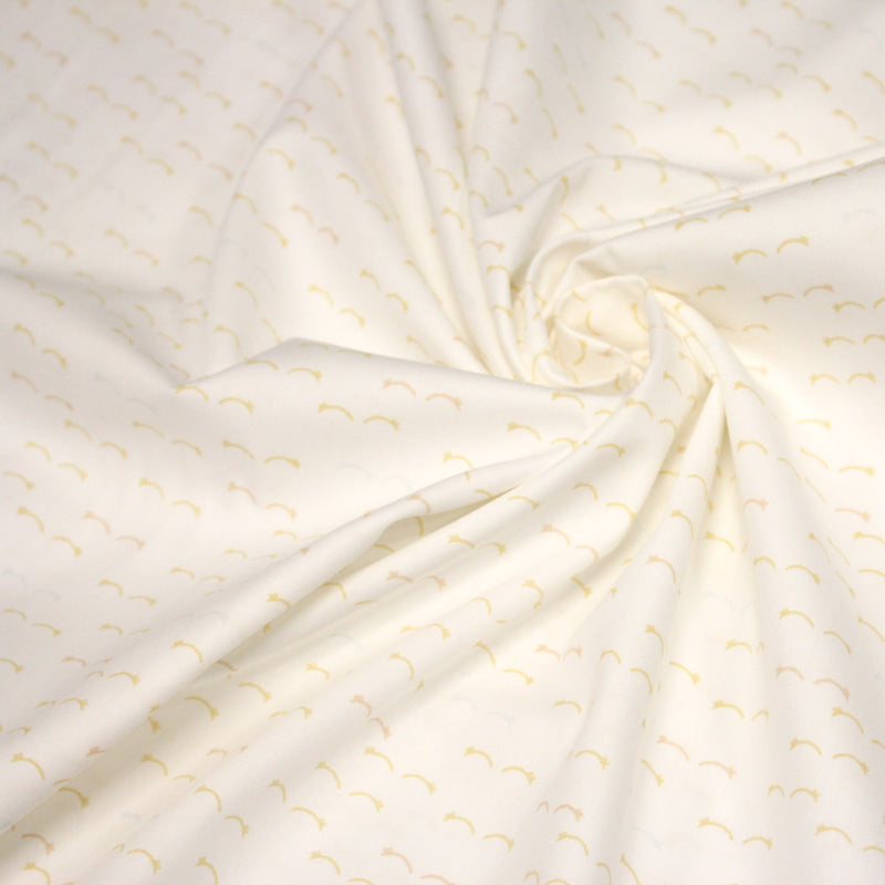 Tissu popeline coton les étoiles filantes jaunes, fond blanc - tissuspipi.com