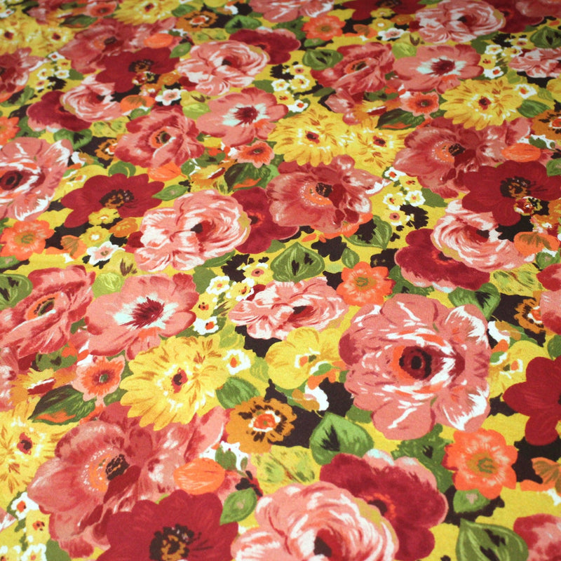 Tissu gabardine coton imprimée fleuri Vintage jaune, rouge, rose - OEKO - TEX STANDARD 100 - tissuspipi.com