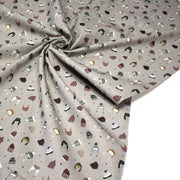 Tissu coton NOËL gris aux chapeaux, bonnets et chapkas - OEKO - TEX - tissuspipi.com