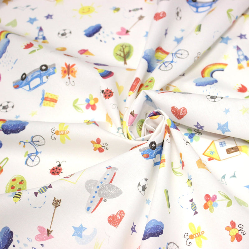 Tissu cotonnade aux DESSINS D'ENFANT multicolores, fond blanc - tissuspipi.com