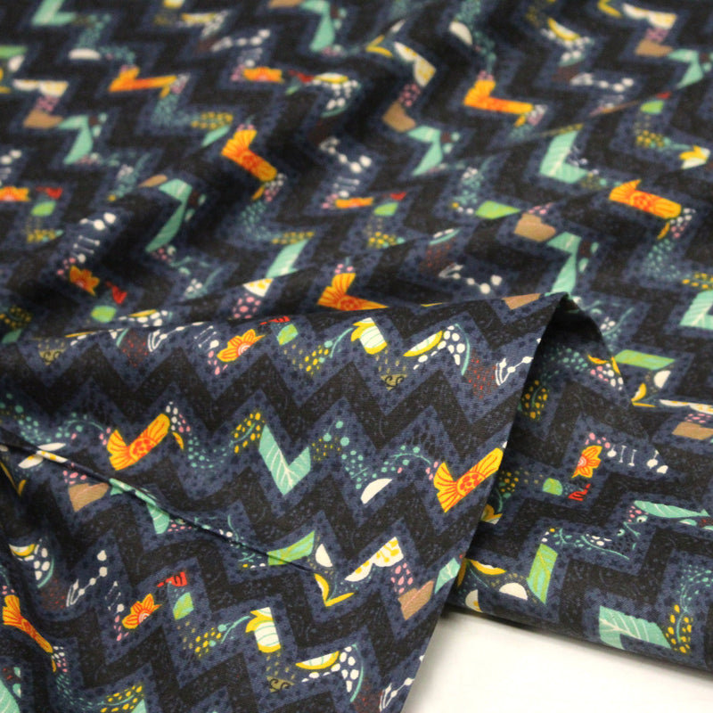 Tissu popeline coton zig zag bleu, noir et fines fleurs multicolores - tissuspipi.com