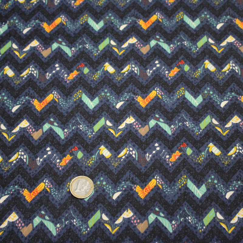 Tissu popeline coton zig zag bleu, noir et fines fleurs multicolores - tissuspipi.com
