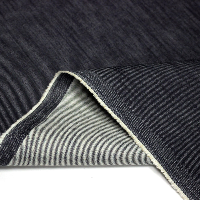 Tissu DENIM brut coton élasthanne bleu marine - Fabrication italienne - tissuspipi.com