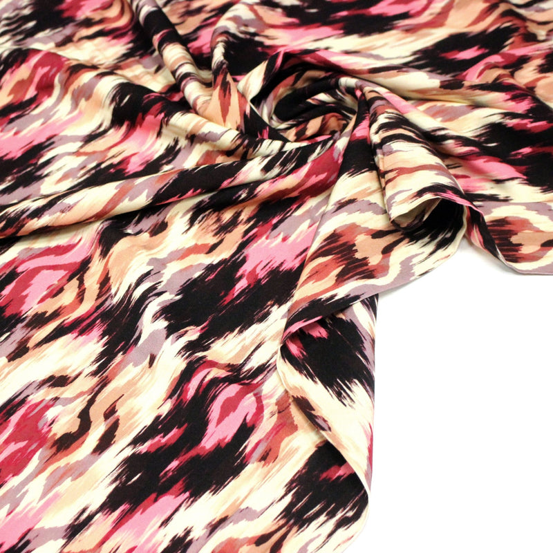 Tissu Viscose fluide motif IKAT rose, chocolat, écru - STANDARD 100 OEKO - TEX - tissuspipi.com