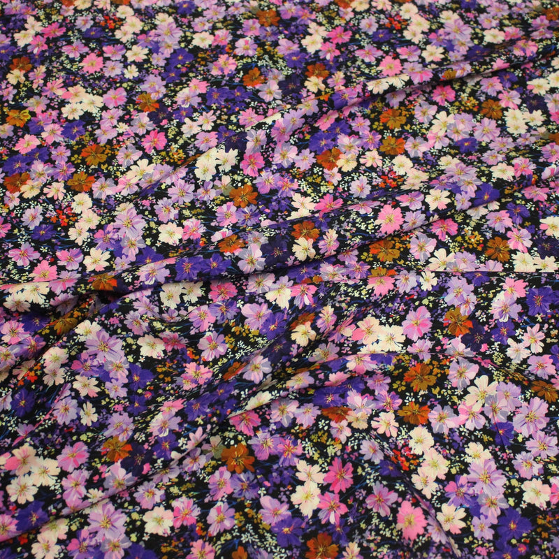 Tissu Viscose fluide ZATA floral parme et violet fond noir – STANDARD 100 OEKO - TEX - tissuspipi.com