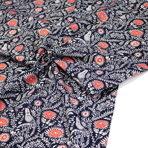 Tissu INDIENNES cotonnade fleurie bleu marine aux feuillage et oiseaux écrus et rouges - tissuspipi.com