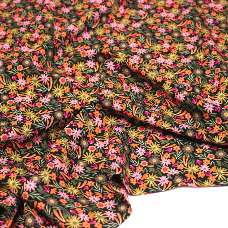 Tissu Viscose fluide JOLI petit fleuri rose ocre vert fond noir – STANDARD 100 OEKO - TEX - tissuspipi.com