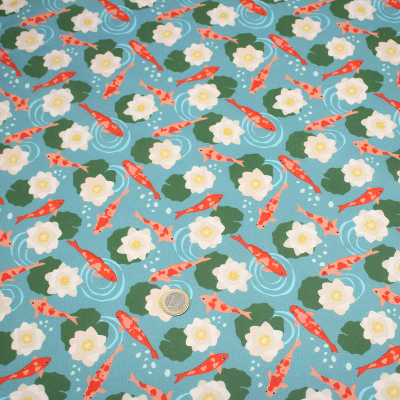 Tissu cotonnade motif japonais KOï aux poissons carpes koï & nénuphars, fond bleu d'eau - OEKO - TEX - tissuspipi.com