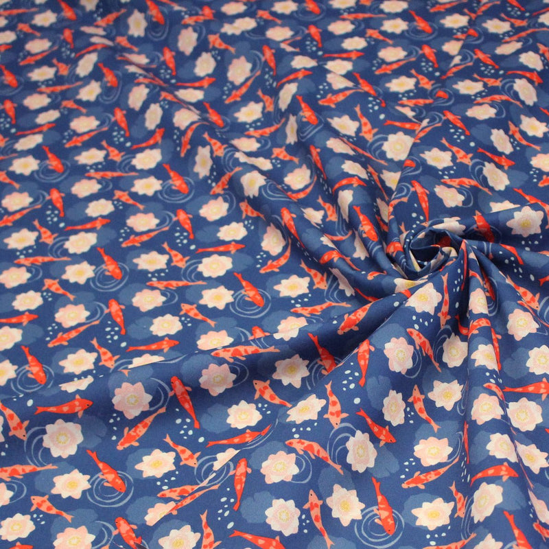 Tissu cotonnade motif japonais KOï aux poissons carpes koï & nénuphars, fond bleu roi - OEKO - TEX - tissuspipi.com