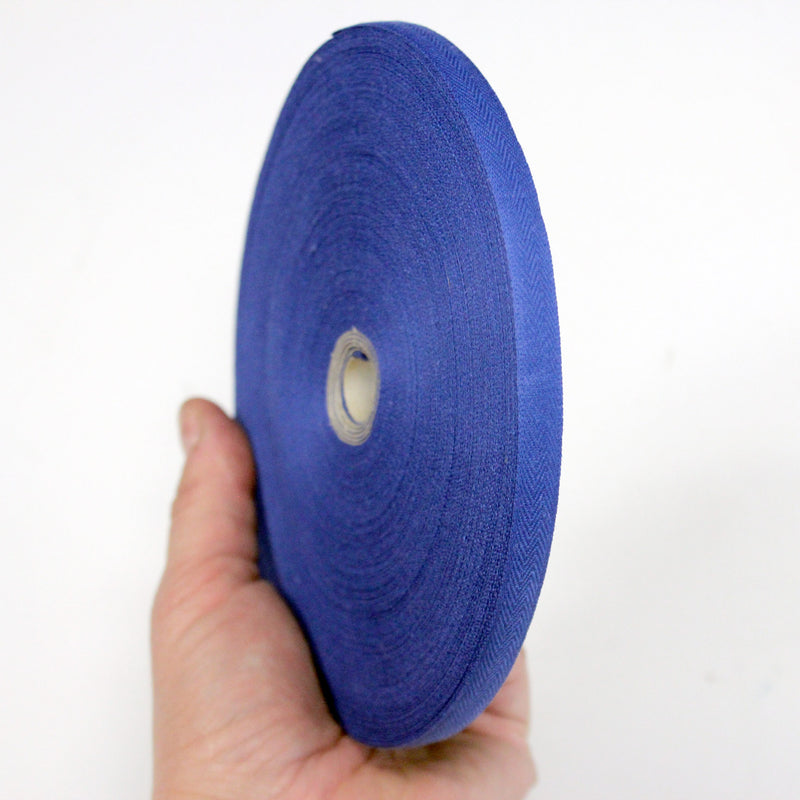 Ruban sergé de coton bleu roi 10mm - Galette de 50 mètres - Fabrication française - tissuspipi.com