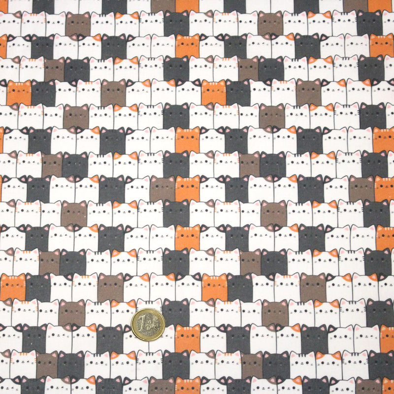 Tissu cotonnade KAWAII aux chats japonais blancs, gris et roux - OEKO - TEX - tissuspipi.com