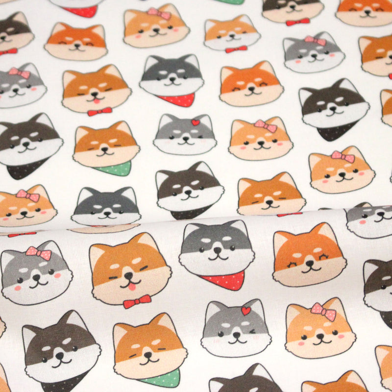 Tissu cotonnade KAWAII aux chiens japonais Shiba blancs, gris et roux, noeud papillon & bandanas - OEKO - TEX - tissuspipi.com