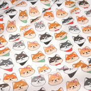 Tissu cotonnade KAWAII aux chiens japonais Shiba blancs, gris et roux, noeud papillon & bandanas - OEKO - TEX - tissuspipi.com