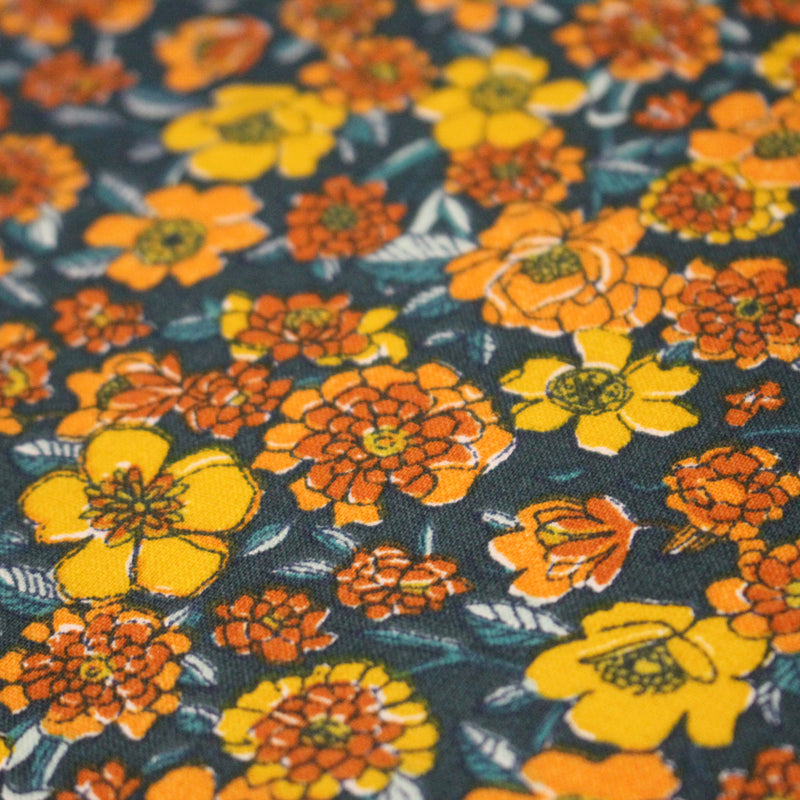 Tissu cotonnade motif fleuri bleu canard & jaune orange - OEKO - TEX STANDARD 100 - tissuspipi.com