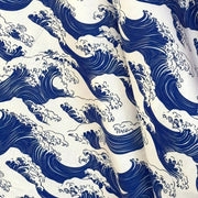 Tissu gabardine coton imprimée HOKUSAI Vagues japonaises bleues & blanc cassé - OEKO - TEX - tissuspipi.com