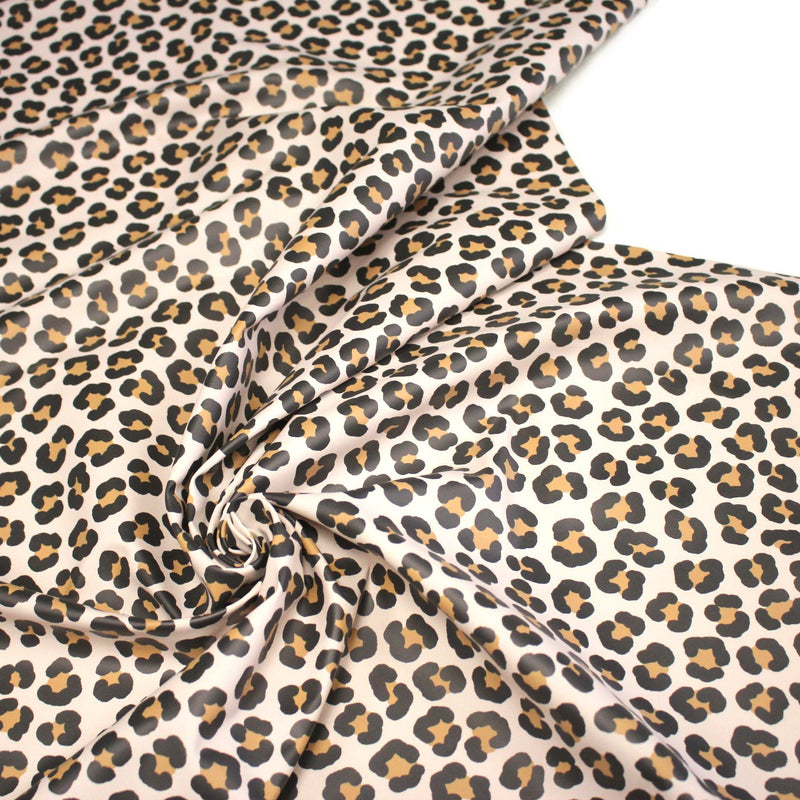 Tissu habillement imperméable, imprimé motif LEOPARD - tissuspipi.com