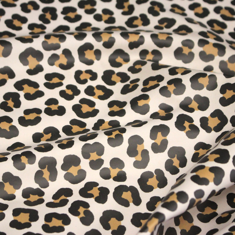 Tissu habillement imperméable, imprimé motif LEOPARD - tissuspipi.com
