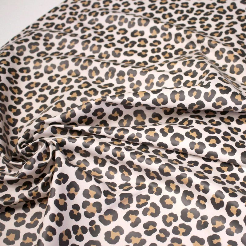 Tissu habillement imperméable, imprimé motif LEOPARD - tissuspipi.com