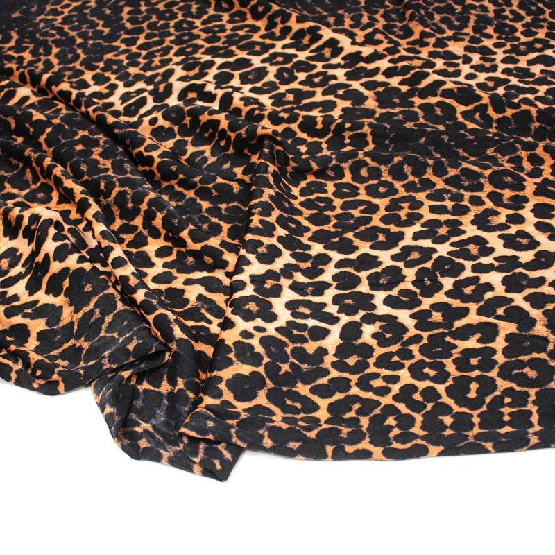 Tissu habillement satin velours, imprimé motif LEOPARD - tissuspipi.com