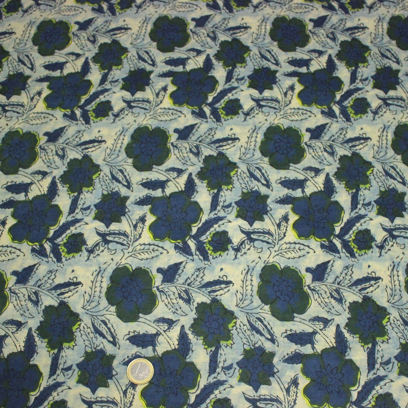 Tissu coton fin imprimé INDIENNES, faux uni vert pâle, fleurs et feuilles bleu indigo et vert anglais - STANDARD 100 OEKO - TEX - tissuspipi.com