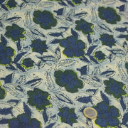 Tissu coton fin imprimé INDIENNES, faux uni vert pâle, fleurs et feuilles bleu indigo et vert anglais - STANDARD 100 OEKO - TEX - tissuspipi.com
